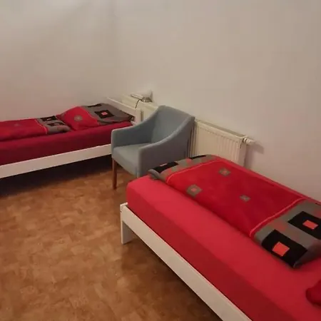 New Flat150Qm Up To 10 Pax 5 Rooms 2 Bathrooms Very Close To Bmw-Amazon-Messe-Porsche-Dhl-Airport Leipzig Halle - Autobahn By Respect Host Apartment