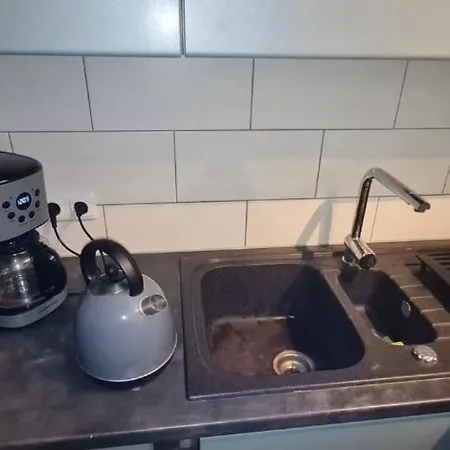 Apartment New Flat150Qm Up To 10 Pax 5 Rooms 2 Bathrooms Very Close To Bmw-Amazon-Messe-Porsche-Dhl-Airport Leipzig Halle - Autobahn By Respect Host