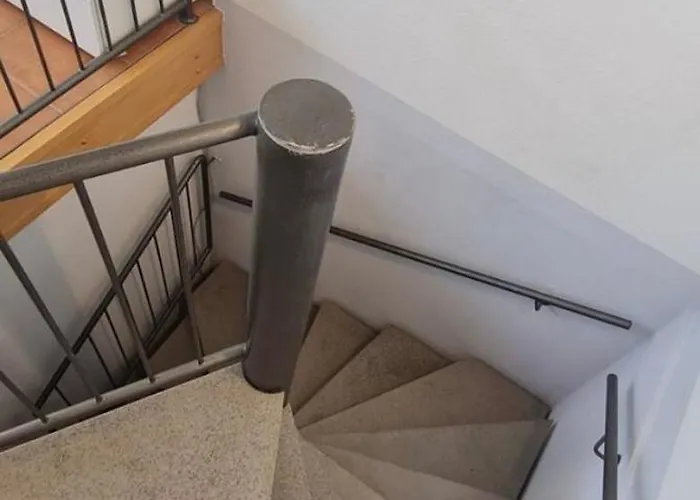 New Flat150qm Up To 10 Pax 5 2 Bathrooms Very Close To Bmw-amazon-messe-porsche-dhl-airport Leipzig Halle - Autobahn By Respect Host