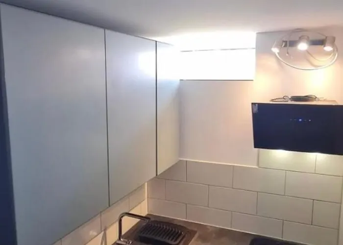 New Flat150qm Up To 10 Pax 5 2 Bathrooms Very Close To Bmw-amazon-messe-porsche-dhl-airport Leipzig Halle - Autobahn By Respect Host Apartment *