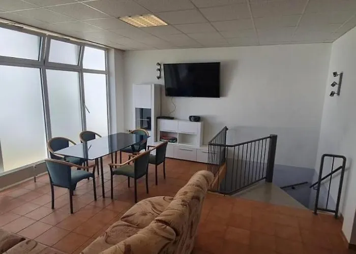 Apartment New Flat150qm Up To 10 Pax 5 2 Bathrooms Very Close To Bmw-amazon-messe-porsche-dhl-airport Leipzig Halle - Autobahn By Respect Host *