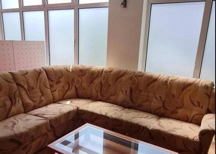 Apartment New Flat150qm Up To 10 Pax 5 2 Bathrooms Very Close To Bmw-amazon-messe-porsche-dhl-airport Leipzig Halle - Autobahn By Respect Host Taucha