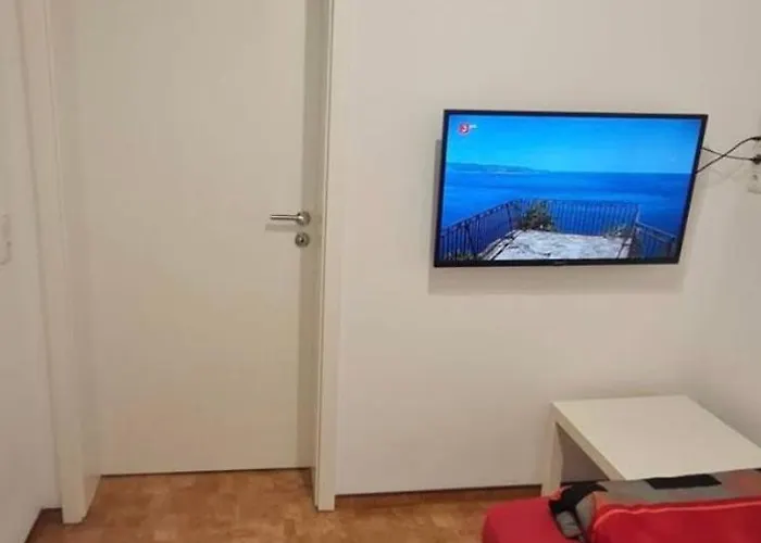 New Flat150qm Up To 10 Pax 5 2 Bathrooms Very Close To Bmw-amazon-messe-porsche-dhl-airport Leipzig Halle - Autobahn By Respect Host Apartment Taucha